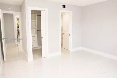 2750 W 76th St #203, Hialeah, FL 33016 - Photo 7