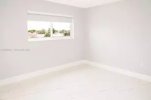 2750 W 76th St, Hialeah, FL 33016 - Photo 13