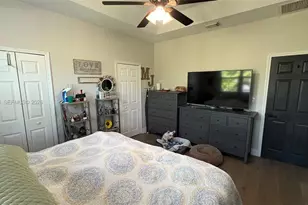 11623 NW 78th St, Doral, FL 33178 - Photo 9