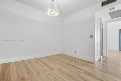 101 SW 132nd Way #305J, Pembroke Pines, FL 33027 - Photo 5