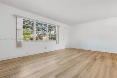 101 SW 132nd Way #305J, Pembroke Pines, FL 33027 - Photo 3