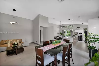 15982 NW 12th Ct, Pembroke Pines, FL 33028 - Photo 17