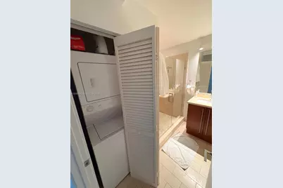1111 SW 1st Ave #2015-N, Miami, FL 33130 - Photo 13