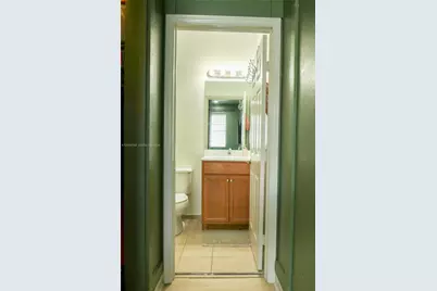 132 SE 28th Pl #4, Homestead, FL 33033 - Photo 9
