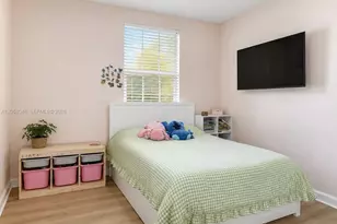 132 SE 28th Pl, Homestead, FL 33033 - Photo 13