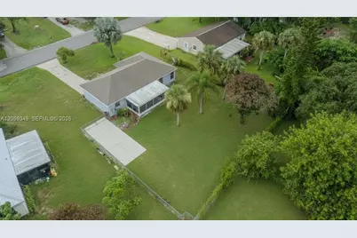 4016 E Sunflower Circle, Labelle, FL 33935 - Photo 3
