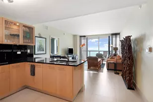 6799 Collins Ave, Miami Beach, FL 33141 - Photo 11