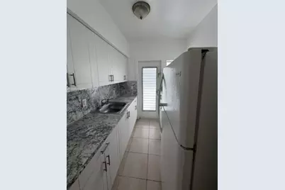 30 S Shore Dr #2, Miami Beach, FL 33141 - Photo 3