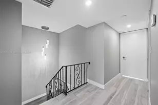 613 NE 26th Ave, Hallandale Beach, FL 33009 - Photo 11