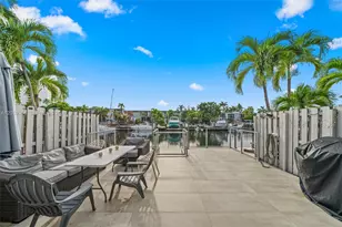613 NE 26th Ave, Hallandale Beach, FL 33009 - Photo 29