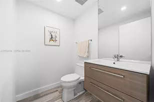 613 NE 26th Ave, Hallandale Beach, FL 33009 - Photo 25