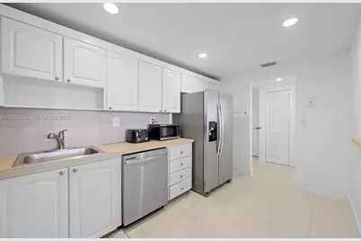 19370 Collins Ave #1622, Sunny Isles Beach, FL 33160 - Photo 11