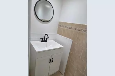 3750 Inverrary Dr #2B, Lauderhill, FL 33319 - Photo 1