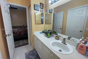 904 NW 100th Ave, Pembroke Pines, FL 33024 - Photo 53