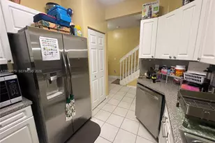 904 NW 100th Ave, Pembroke Pines, FL 33024 - Photo 17