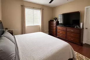 904 NW 100th Ave, Pembroke Pines, FL 33024 - Photo 21