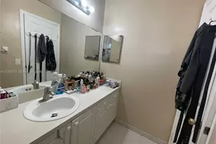904 NW 100th Ave, Pembroke Pines, FL 33024 - Photo 45