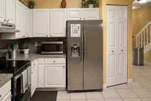 904 NW 100th Ave, Pembroke Pines, FL 33024 - Photo 45