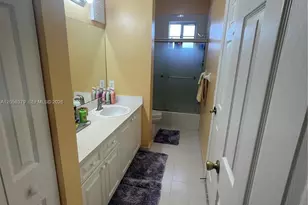 904 NW 100th Ave, Pembroke Pines, FL 33024 - Photo 49