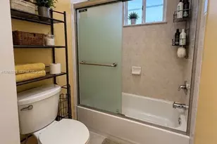 904 NW 100th Ave, Pembroke Pines, FL 33024 - Photo 67