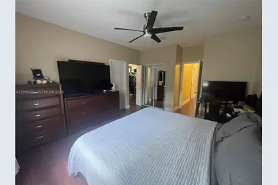 904 NW 100th Ave, Pembroke Pines, FL 33024 - Photo 37