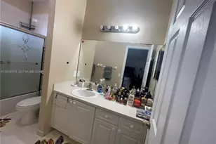 904 NW 100th Ave, Pembroke Pines, FL 33024 - Photo 17