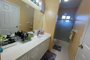 904 NW 100th Ave, Pembroke Pines, FL 33024 - Photo 21