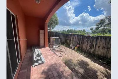 904 NW 100th Ave, Pembroke Pines, FL 33024 - Photo 41