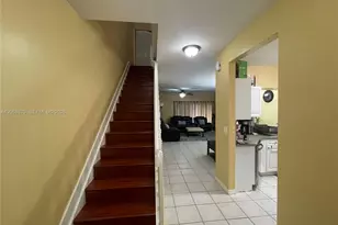 904 NW 100th Ave, Pembroke Pines, FL 33024 - Photo 19