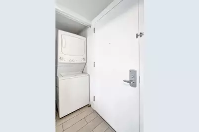 2602 E Hallandale Beach Blvd #R906, Hallandale Beach, FL 33009 - Photo 17