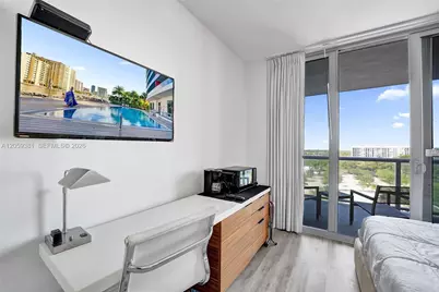 2602 E Hallandale Beach Blvd #R906, Hallandale Beach, FL 33009 - Photo 35