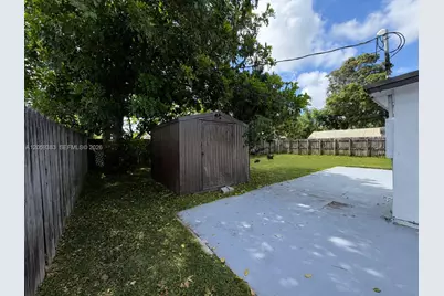 4130 NW 11th Ave, Oakland Park, FL 33309 - Photo 17