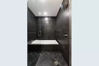 900 Biscayne Blvd #2708, Miami, FL 33132 - Photo 19
