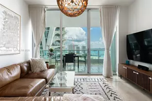 900 Biscayne Blvd, Miami, FL 33132 - Photo 3