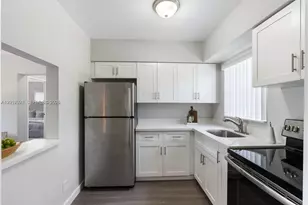 550 NE 20th St, Wilton Manors, FL 33305 - Photo 5