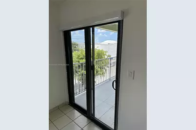 2046 W Flagler St #409, Miami, FL 33135 - Photo 5