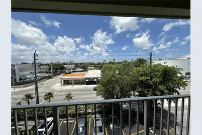 2046 W Flagler St #409, Miami, FL 33135 - Photo 13