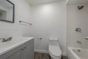 17570 Atlantic Blvd, Sunny Isles Beach, FL 33160 - Photo 19
