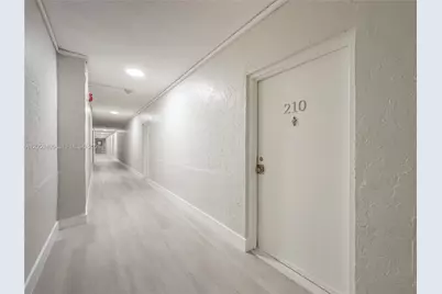 17570 Atlantic Blvd #210, Sunny Isles Beach, FL 33160 - Photo 3