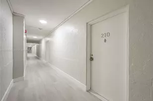 17570 Atlantic Blvd, Sunny Isles Beach, FL 33160 - Photo 3