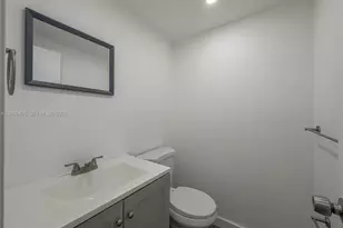 17570 Atlantic Blvd, Sunny Isles Beach, FL 33160 - Photo 21