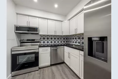 17570 Atlantic Blvd #210, Sunny Isles Beach, FL 33160 - Photo 5