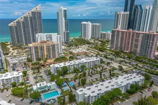 17570 Atlantic Blvd, Sunny Isles Beach, FL 33160 - Photo 35