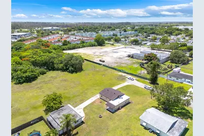 378 SW 6th St, Florida City, FL 33034 - Photo 13