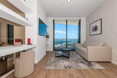 398 NE 5th St #3711, Miami, FL 33132 - Photo 3