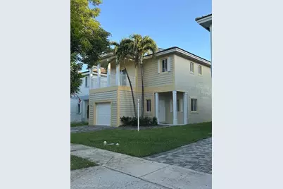 3175 NE 4th St, Homestead, FL 33033 - Photo 1