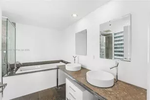 495 Brickell Ave, Miami, FL 33131 - Photo 15
