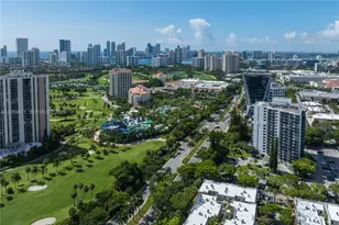 20100 W Country Club Dr, Aventura, FL 33180 - Photo 1