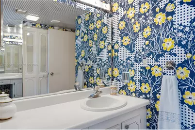 20100 W Country Club Dr #1206, Aventura, FL 33180 - Photo 21