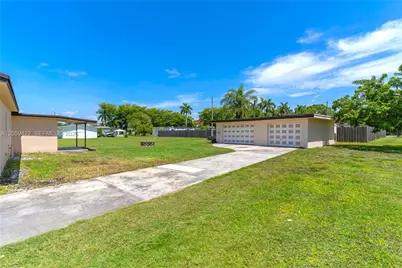 378 SW 6th St #1, Florida City, FL 33034 - Photo 5